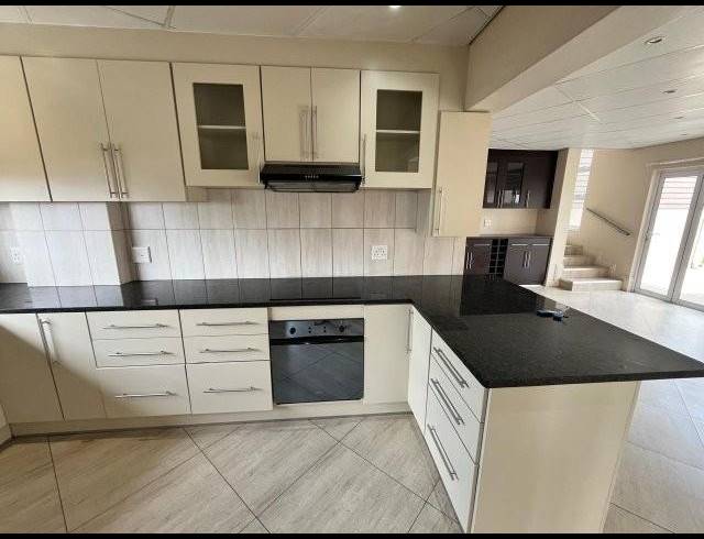 4 BEDROOM HOUSE FOR SALE IN RIVERSPRAY LIFESTYLE ESTATE